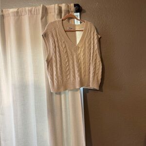 Old Navy Cream V-Neck Sweater with Classic Cable Knit